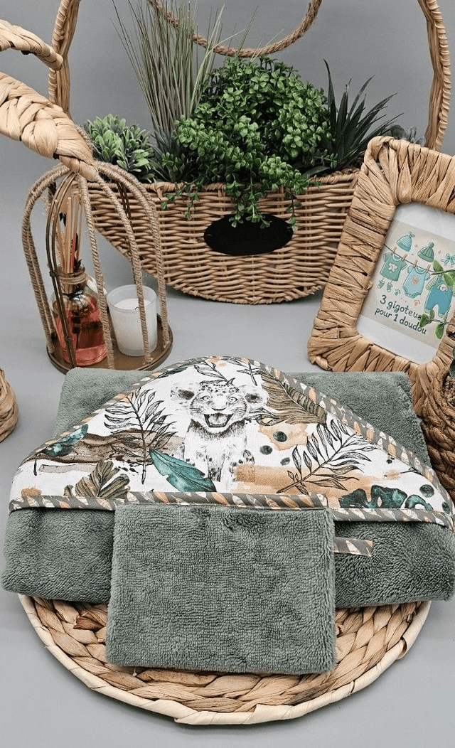 Ensemble cape de bain et gant de toilette 